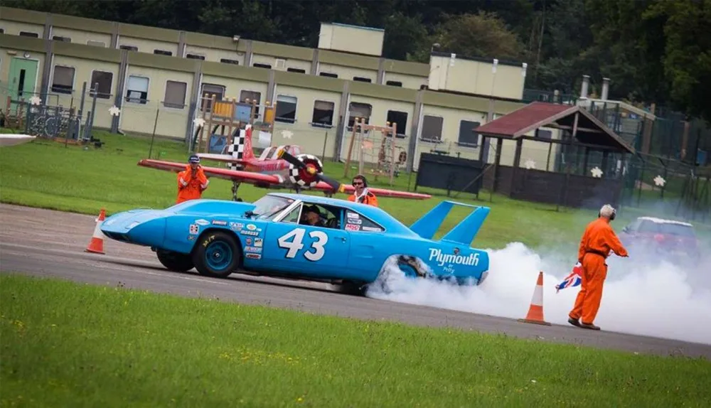 wings-and-wheels2