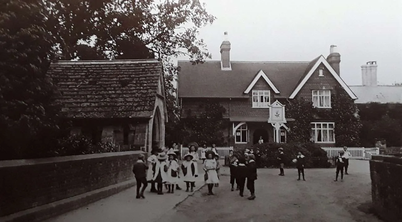 Lady Peek Institute, Cranleigh