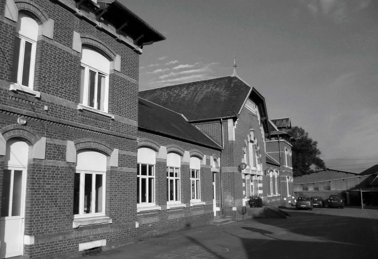 Violettes school in Noyelles