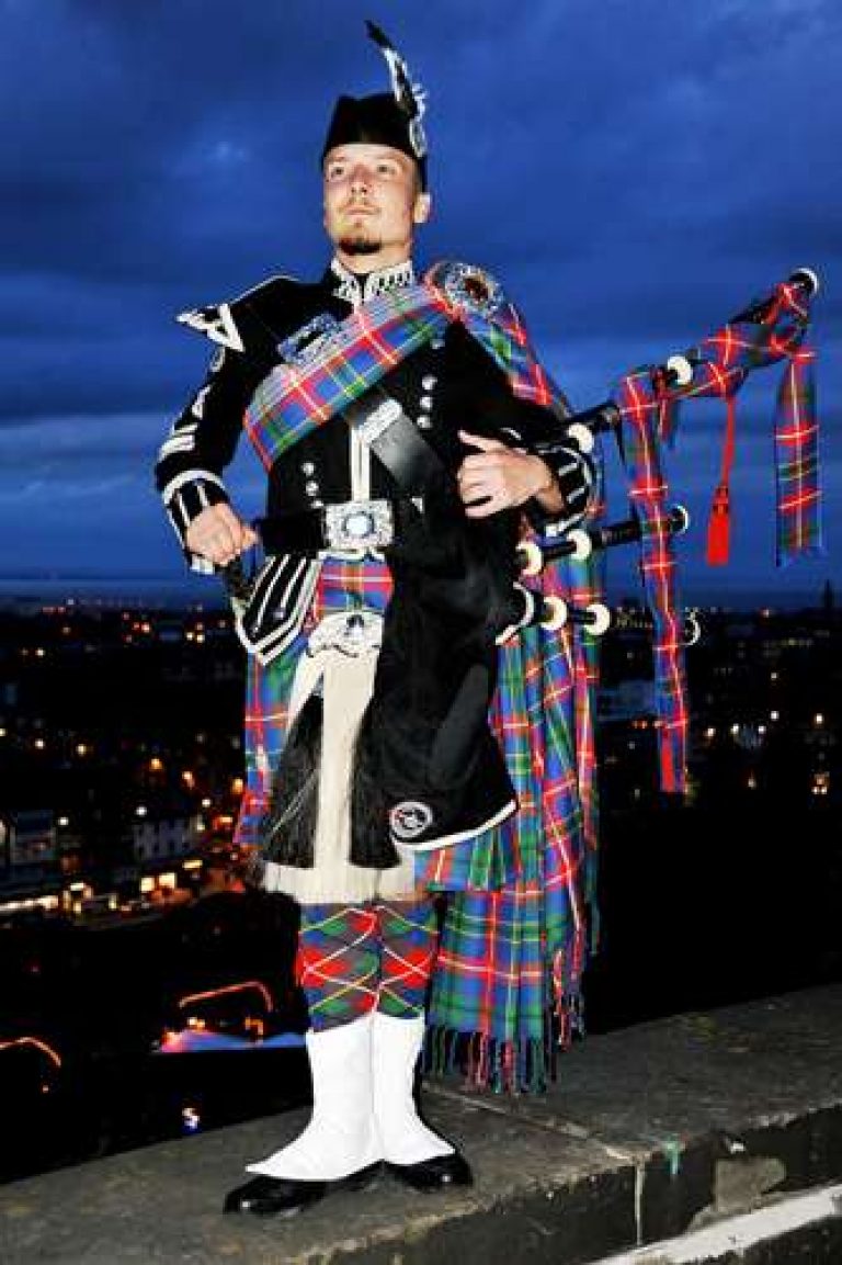 bagpipesmantraditionallycostume Cranleigh Magazine