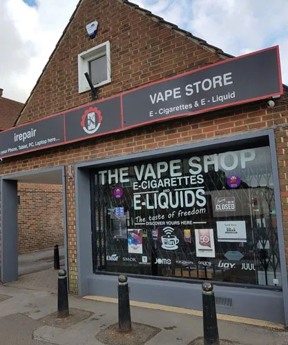 The Vape Shop, 2020 (courtesy of Cath George)