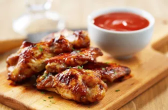 Honey & Sriracha Hot Wings