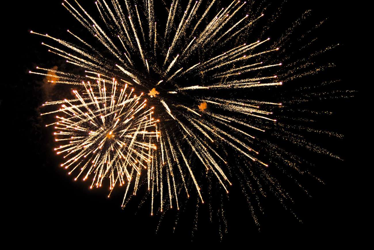 Farnham Fireworks 2021 Cranleigh Magazine