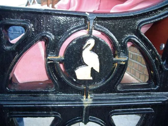 Crane emblem