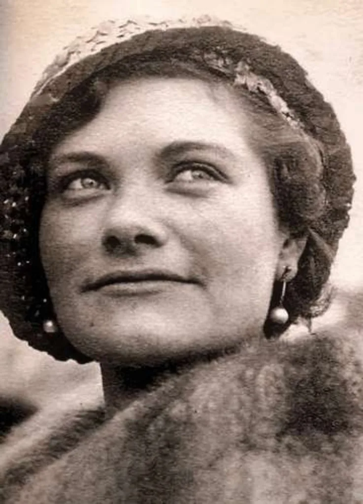 Kathleen in her younger years (2)