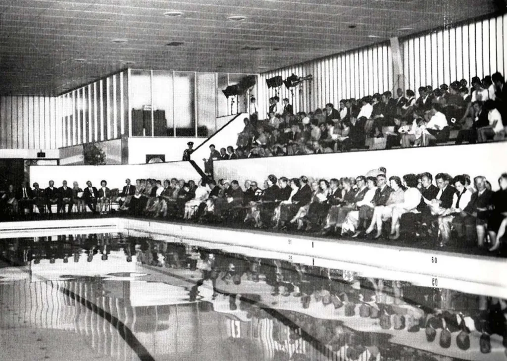 swimmingpool