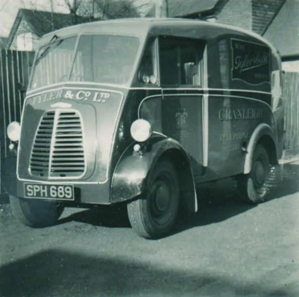 Tyler’s Morris van, repainted in 1953 (courtesy of Charlie Field)