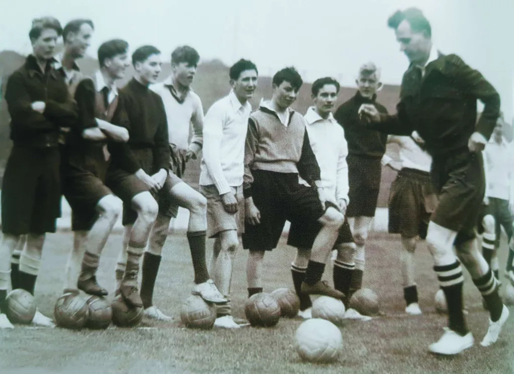 Winterbottom, Sir Walter (1913 2002), coaching boys, Stamford Bridge, 1945 (Morse)