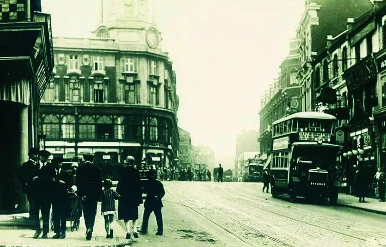 The Arding and Hobbs department store at Clapham Junction, photographed after 1926